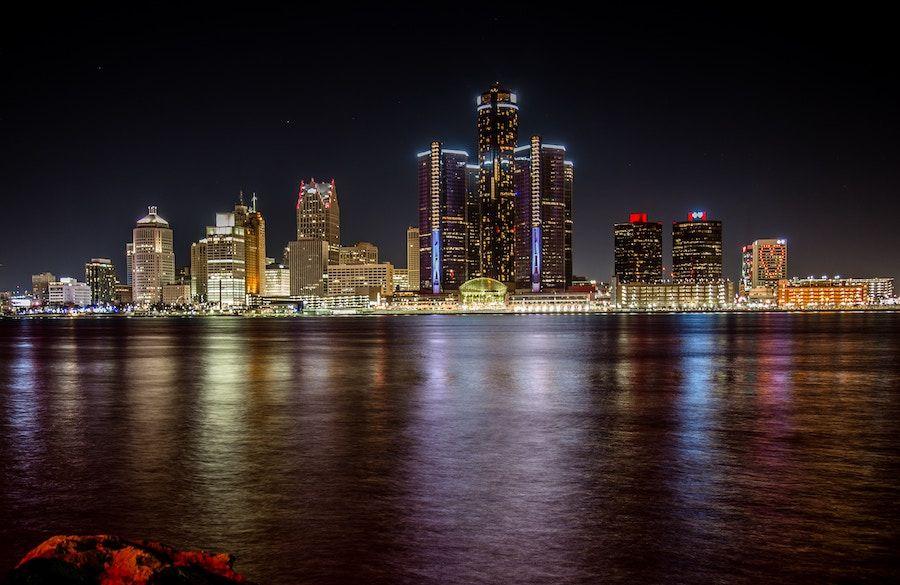 Detroit, Michigan skyline at night